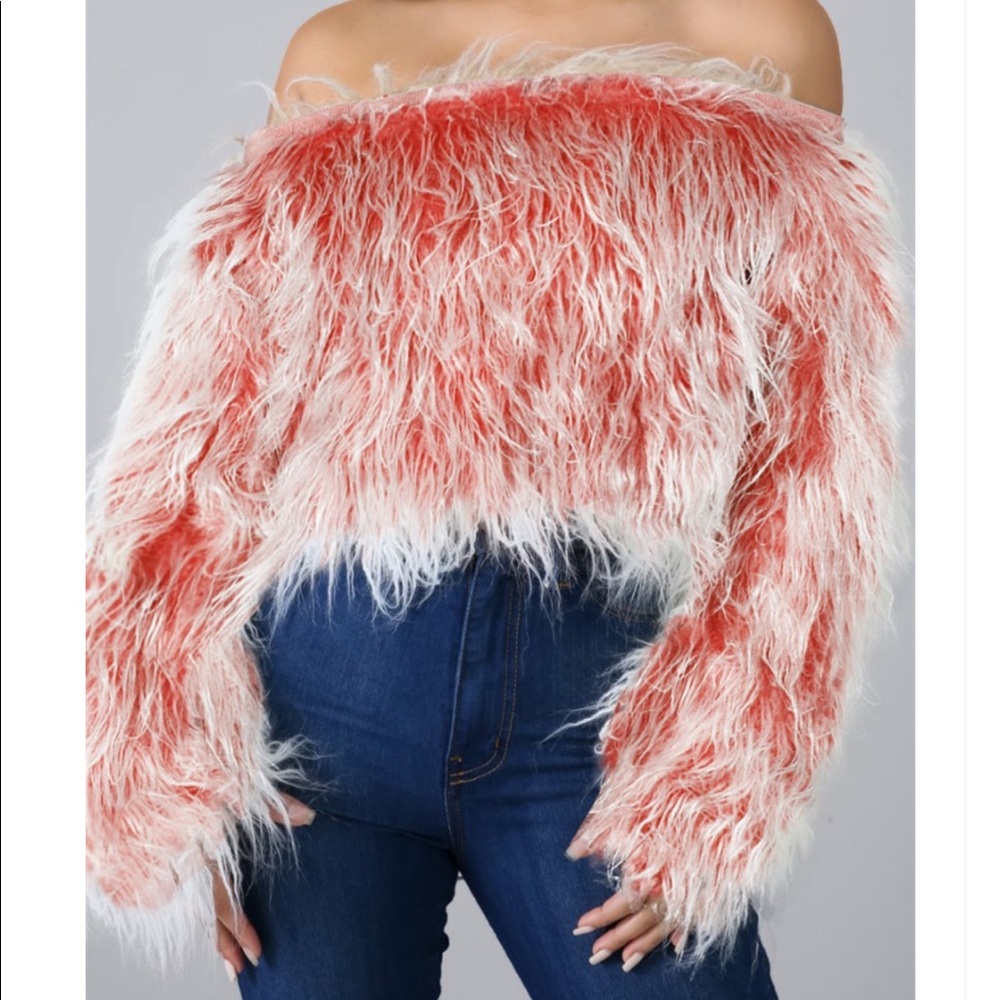 SALE‼️OFF SHOULDER FLUFFY SWEATER